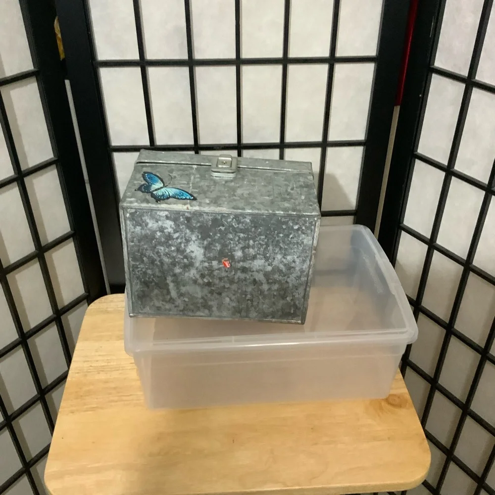 Vintage Metal Caboodles Cosmetics Organizer